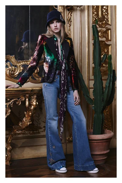 Look 4